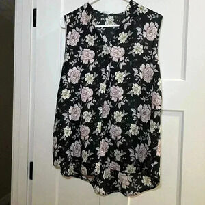 Lyking Women’s Sleeveless Black Floral Blouse Size Medium